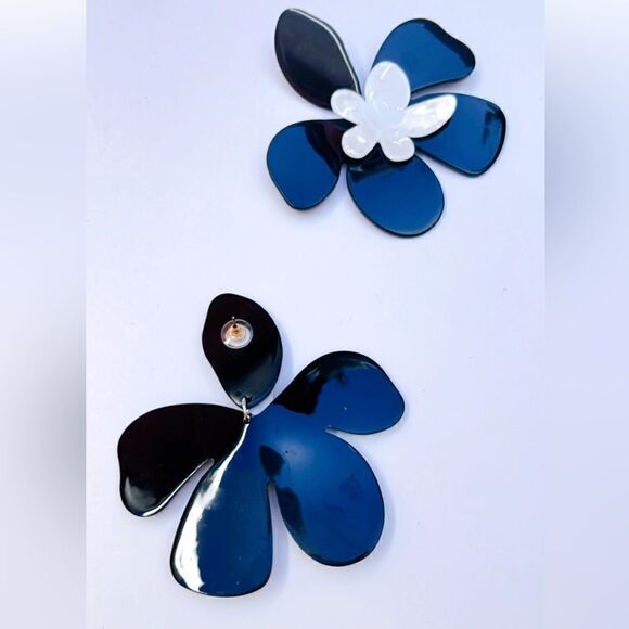 Oversized flower earrings A227 - Picture 5 of 6